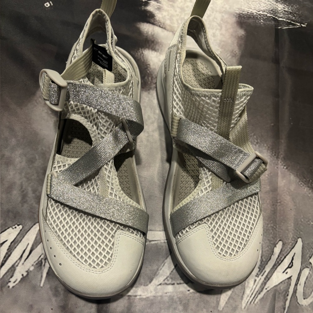 Chaco Women's Sandals with Silver and Cream Straps